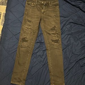 American eagle ripped lighter black jean.
